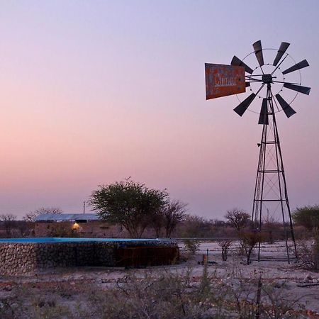 Etosha Trading Post Campsite Okaukuejo Eksteriør bilde