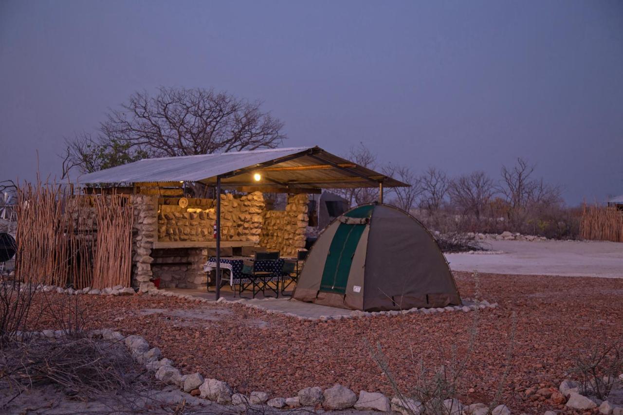 Etosha Trading Post Campsite Okaukuejo Eksteriør bilde